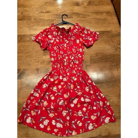 Boutique floral dress - Picture 4 of 5